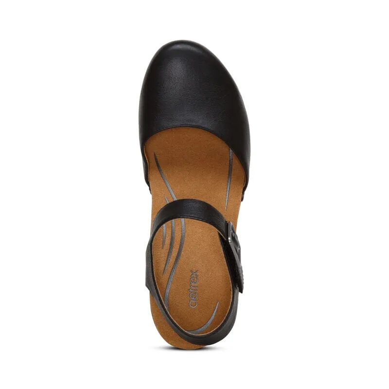 AETREX FINLEY CLOSED TOE HEEL