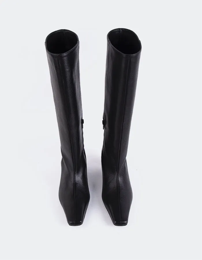 Blanzy Black Leather