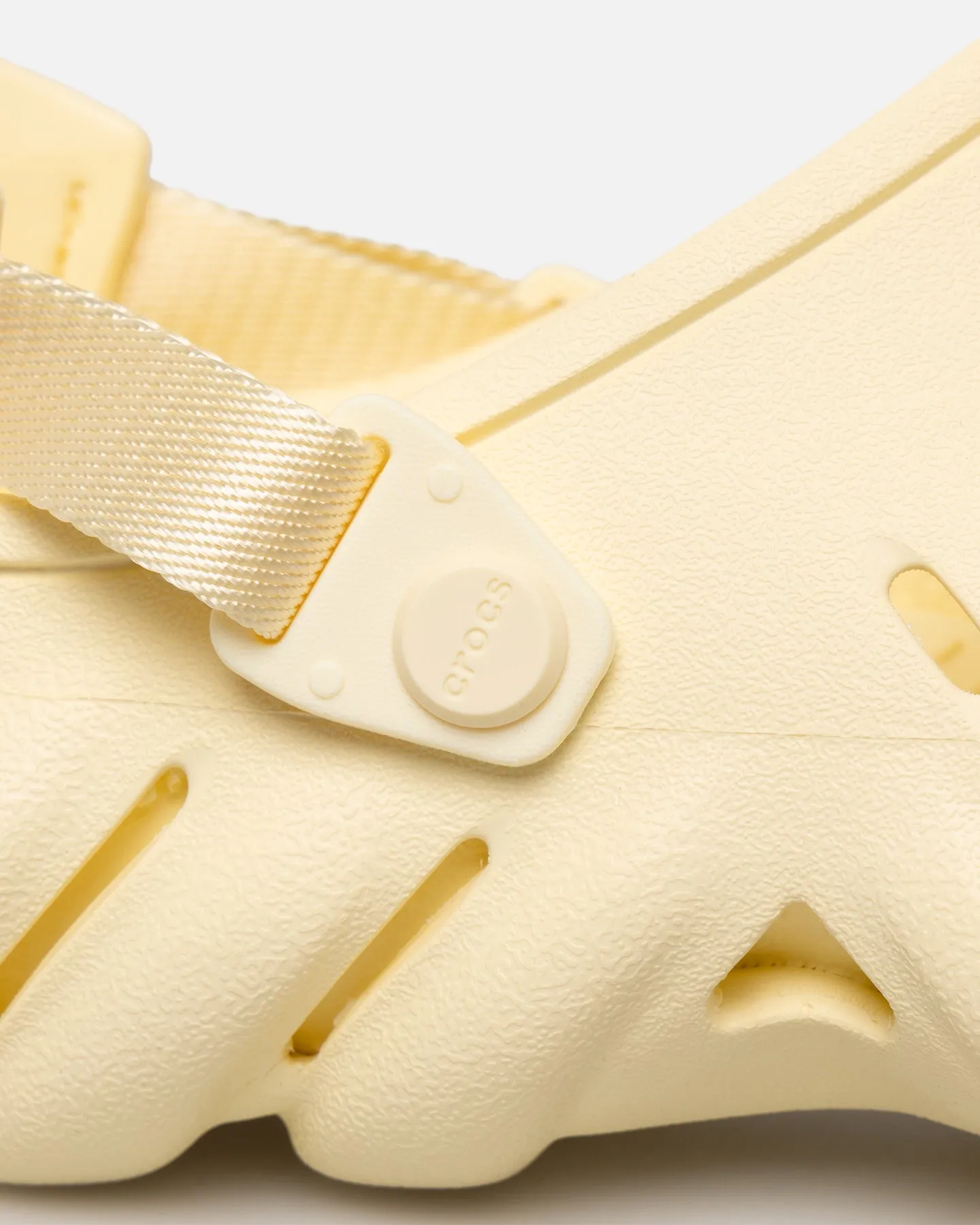 Crocs Echo Clog Butter