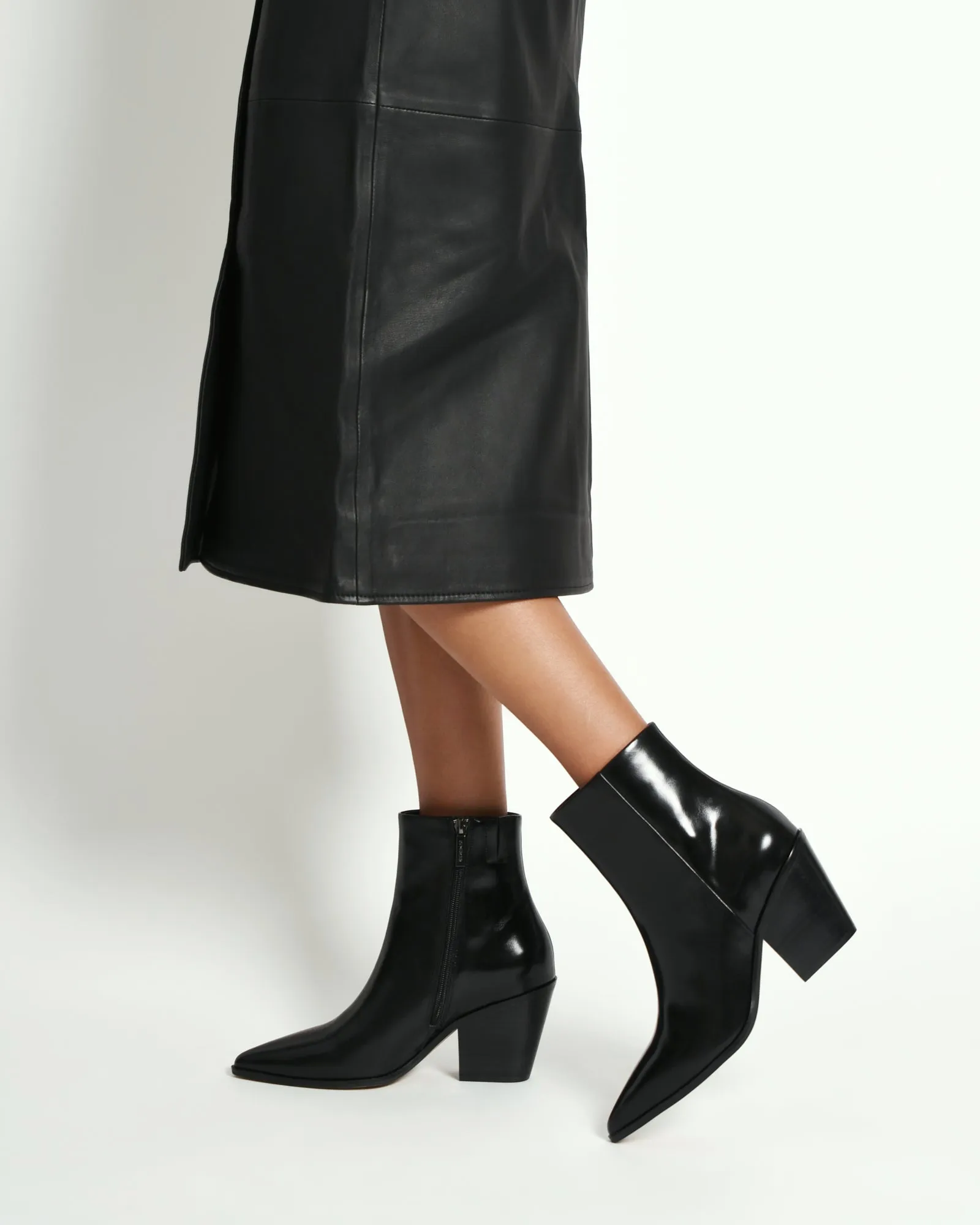 FREDDIE MID ANKLE BOOTS BLACK LEATHER