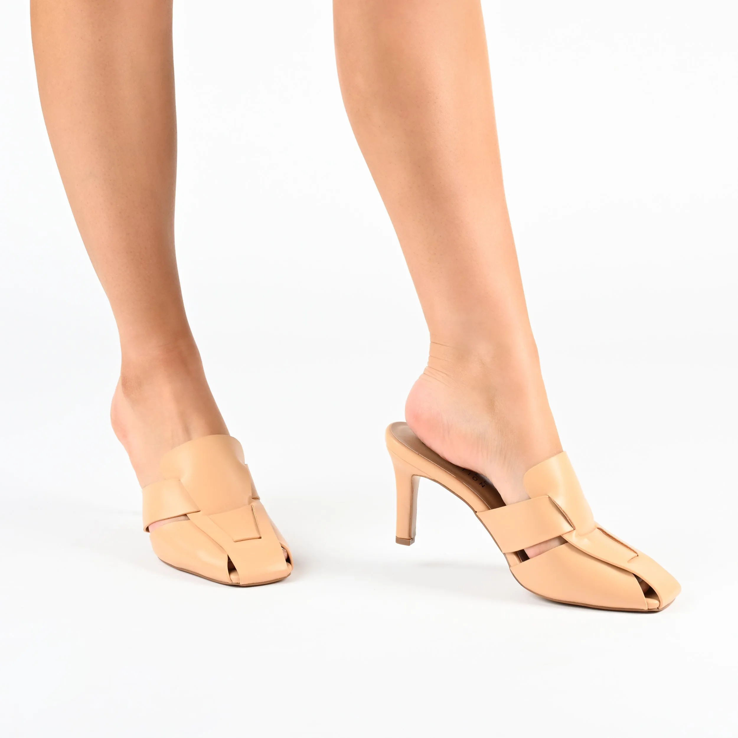 Journee Collection Women's Tristin Pumps