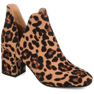 Journee Women's Tru Comfort Foam Gwenn Bootie