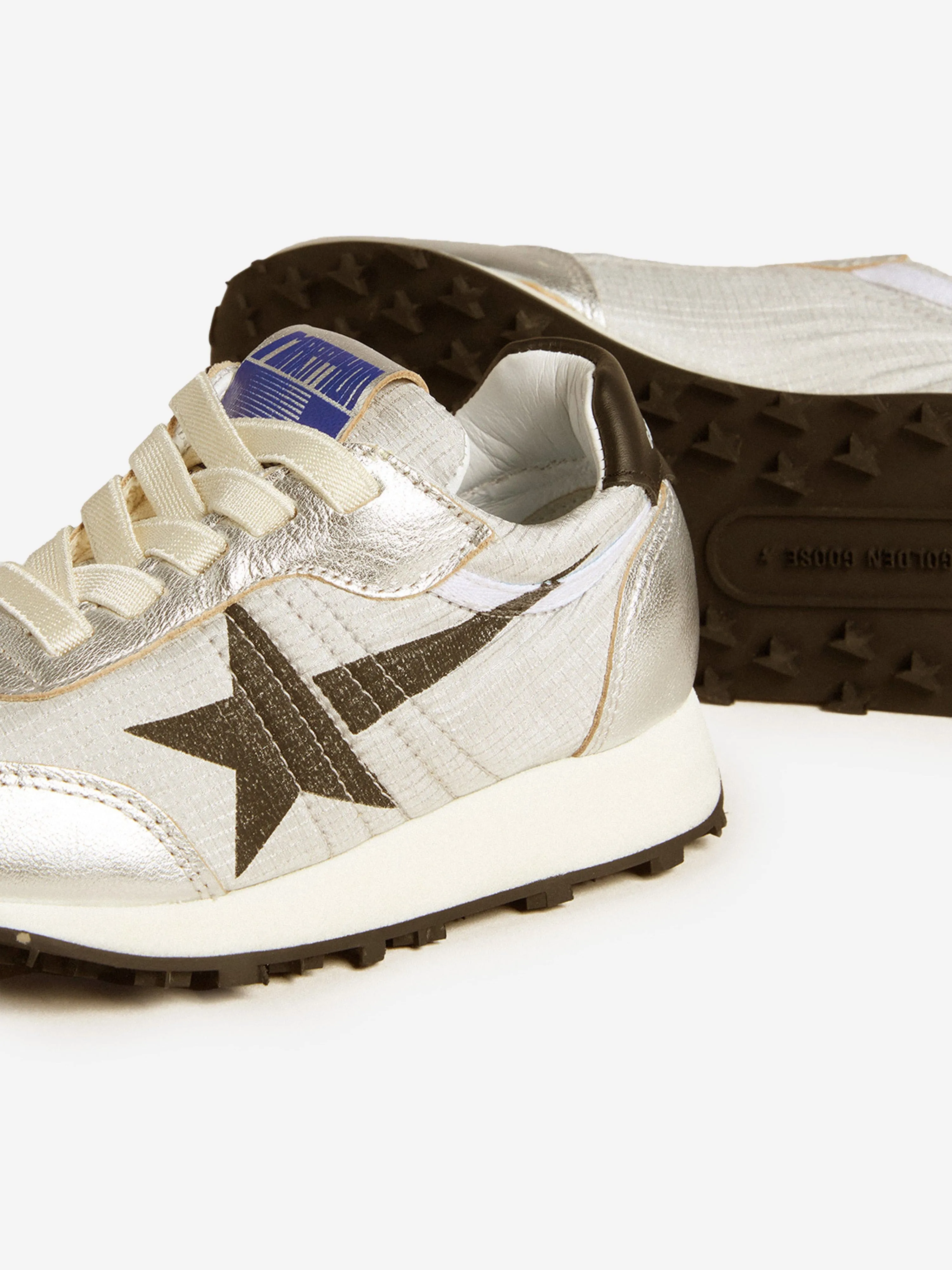 Kids Running Marathon Trainers in Silver