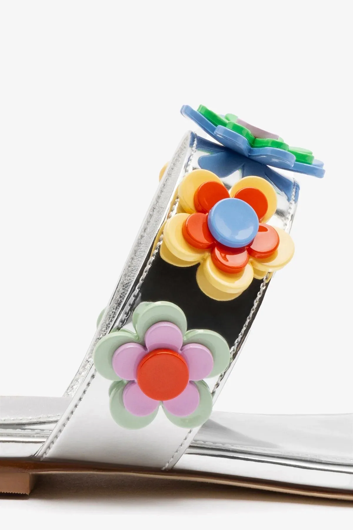 Larroudé x Gabriela Noelle: Blossom Flat Sandal In Silver Specchio and Multicolor Acrylic
