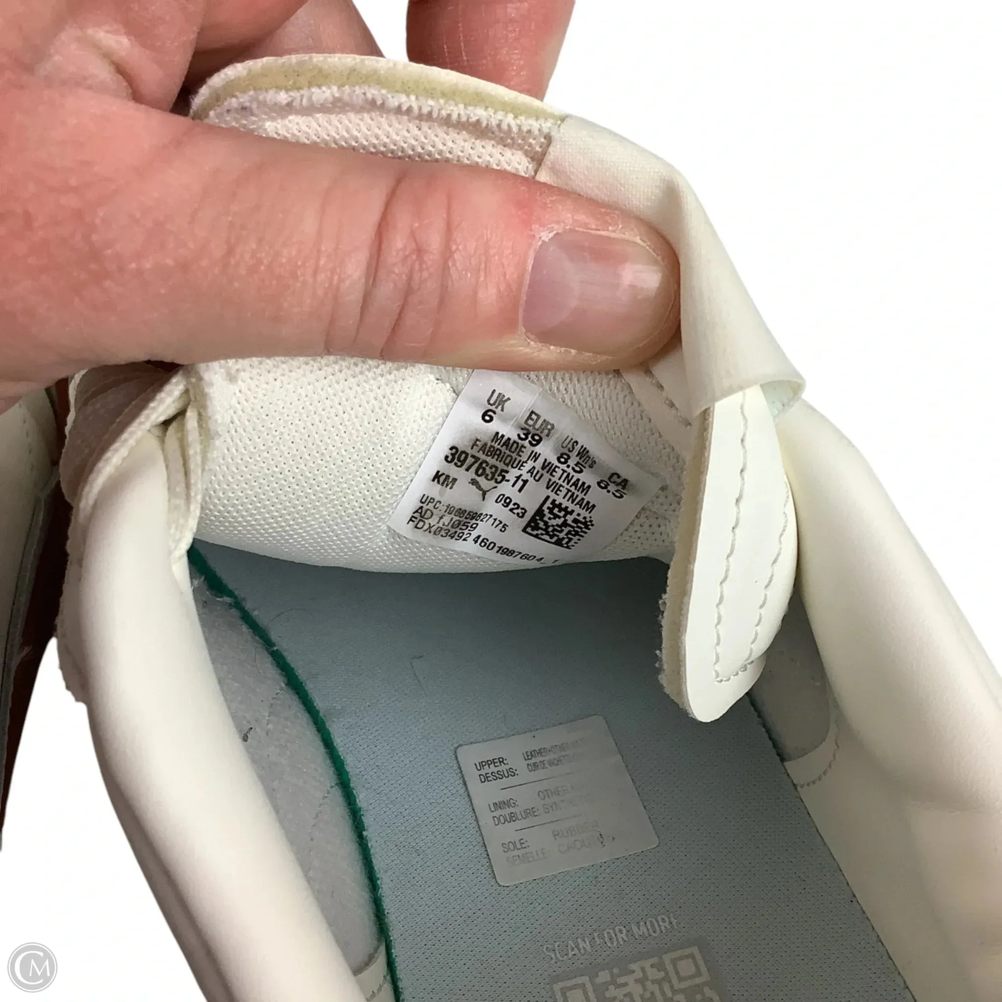 Shoes Sneakers By Puma In Cream, Size: 8.5