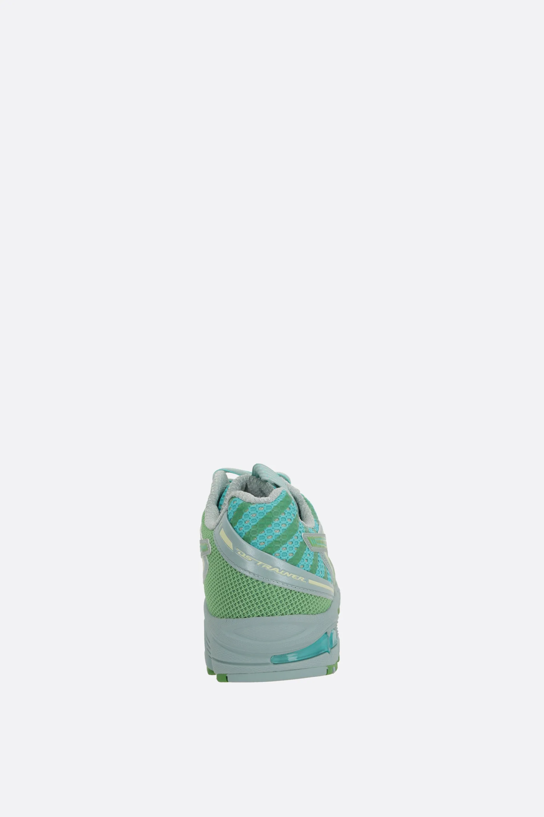 UB9-S GEL-DS TRAINER 14 sneaker