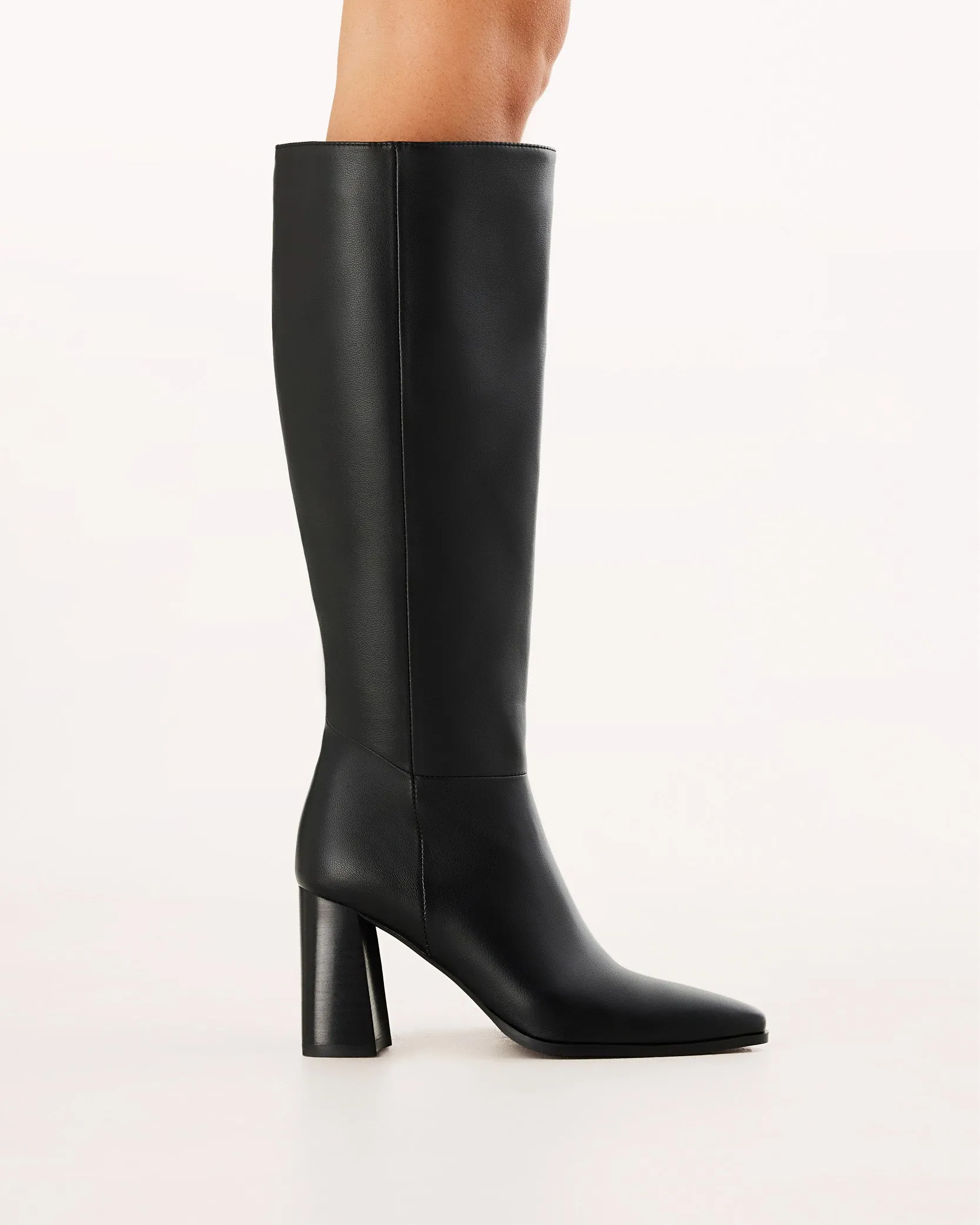 VALLIA - BLACK