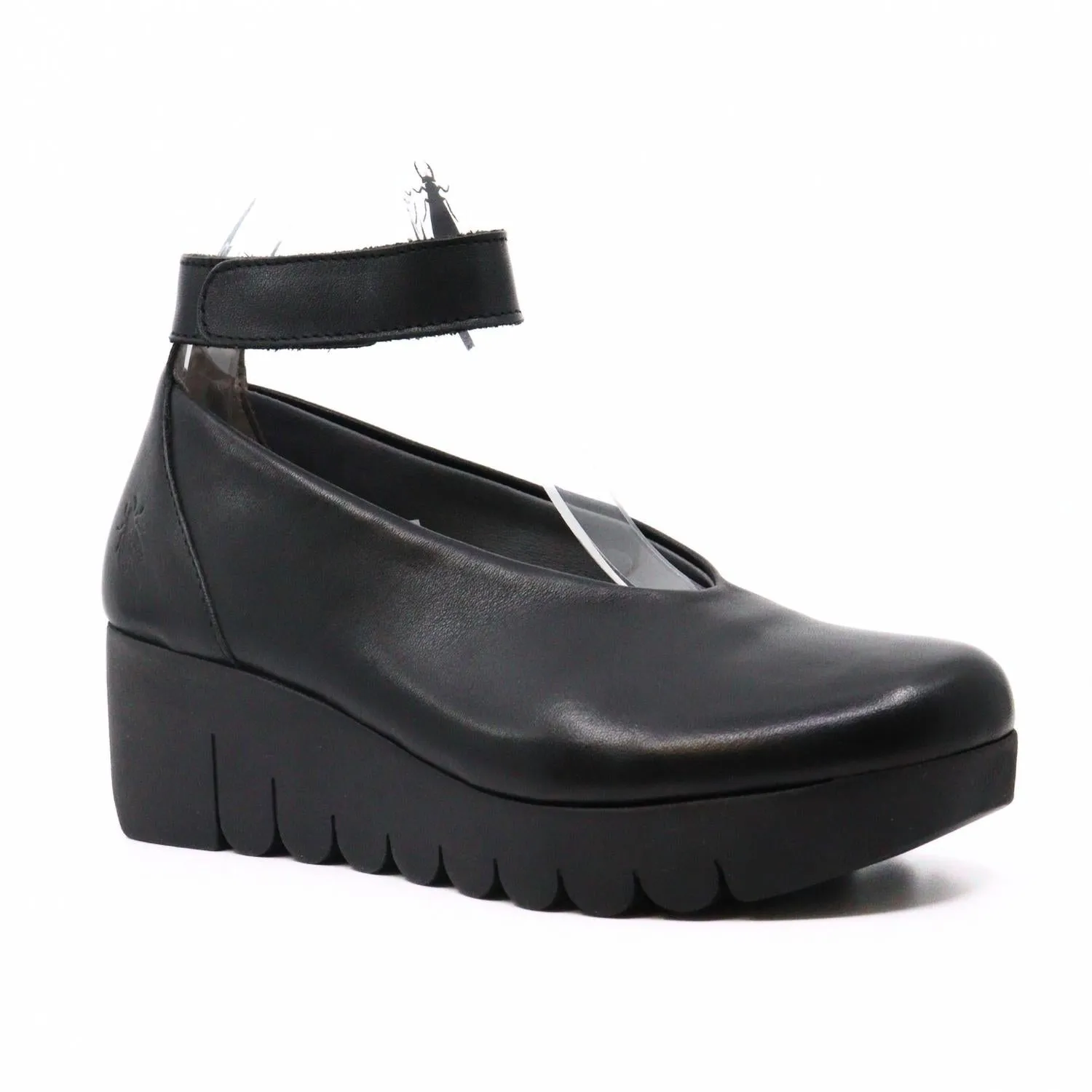 Vily Wedge Shoes In Black