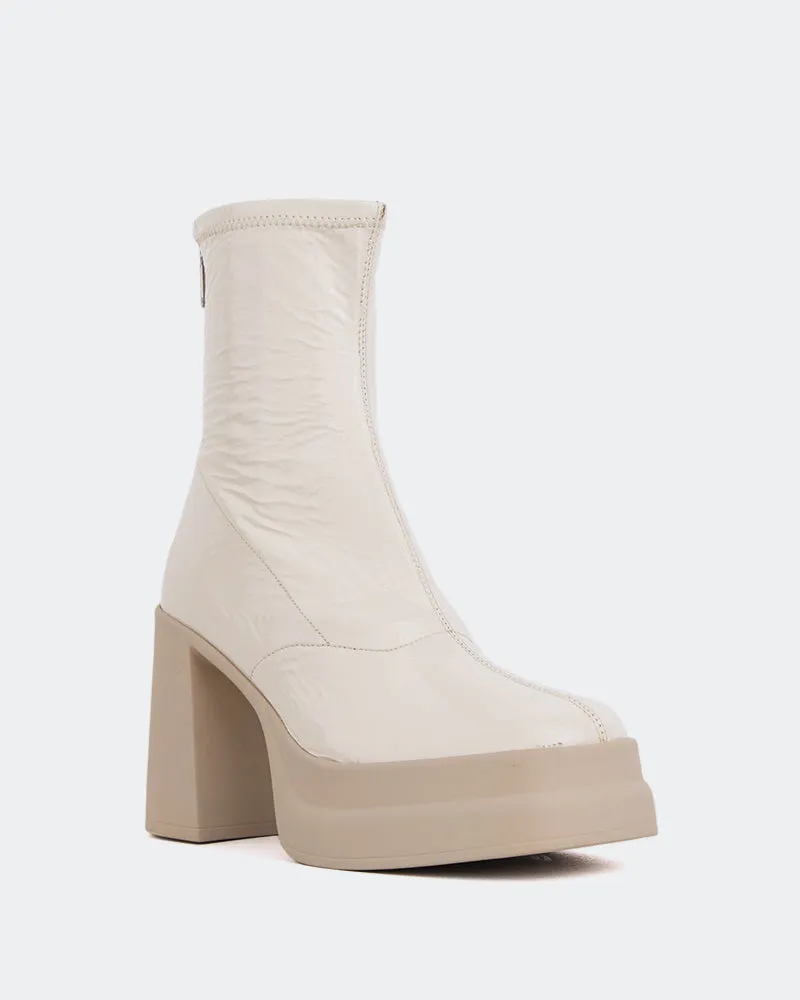 Voltera Off White Naplack Stretch